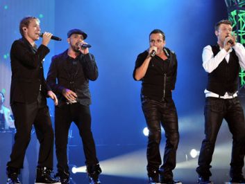 Khán giả VN phát cuồng vì Backstreet Boys